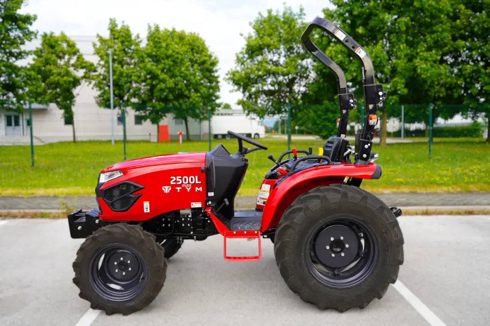 Traktor TYM 2500L MAX / T2026 MAX